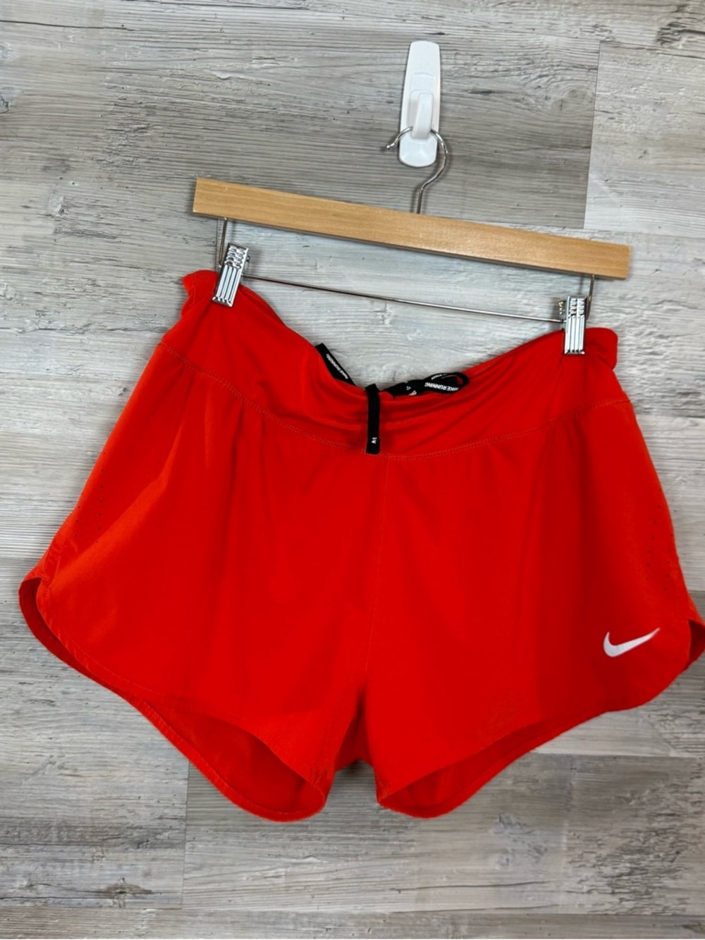 Nike Dri-FIT Laser Cut Perforated Running Shorts Orange Women's XL - Picture 5 of 5